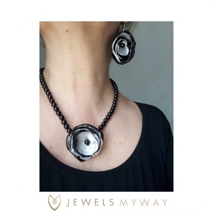 B&W Necklace (1).jpg_products